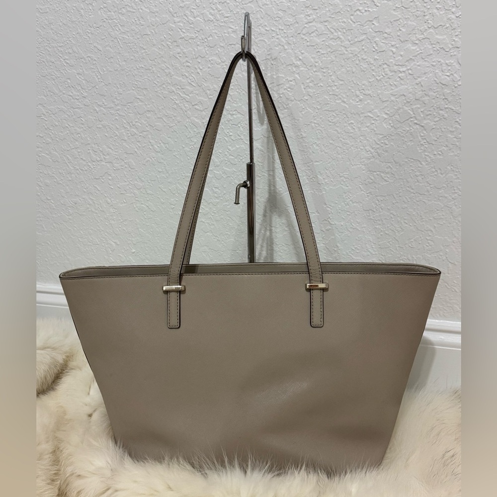Kate Spade New York Saffiano Leather Cedar Street Medium Harmony Tote Taupe EUC - Picture 6 of 16